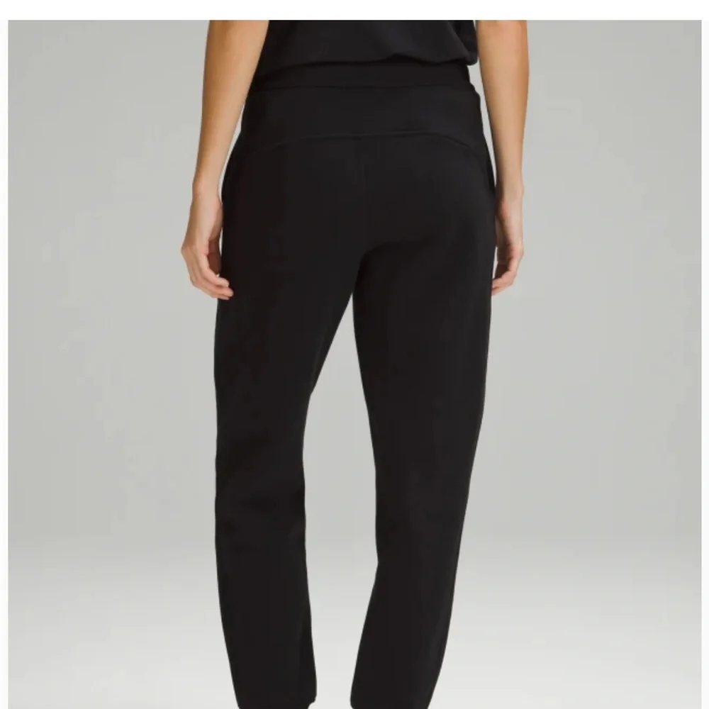 Lululemon Athletica scuba Black Joggers - Picture 2 of 10
